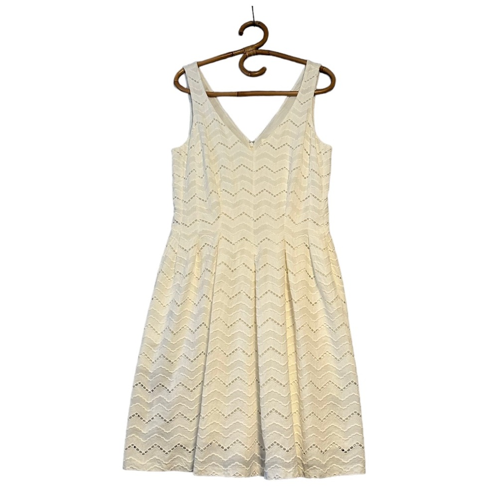 Anthropologie‎ | Tracy Reese | White Chevron Eyelet Mini Dress Size 8